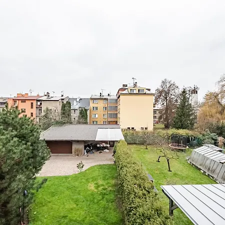 アパート Rezidence *